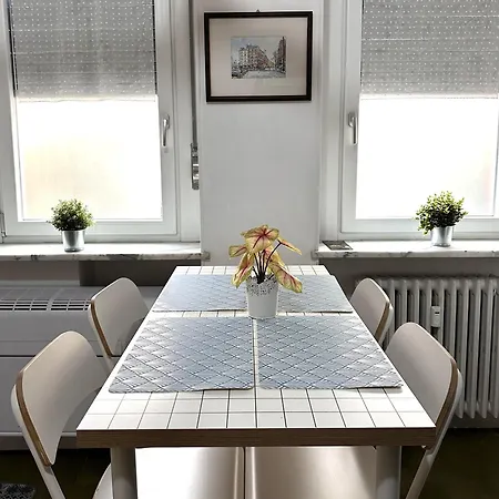 Monolocale Comodo Metro דירה